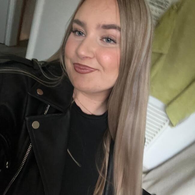 Babysitter in Saint-Chéron: Meilyne