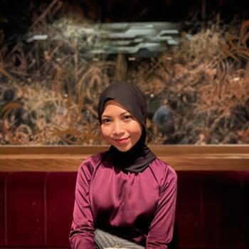 Babysitting job in Melbourne: babysitting job Aina Farzana