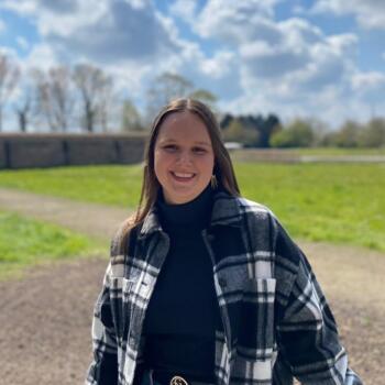 Babysitter in Damme: Yaëlle