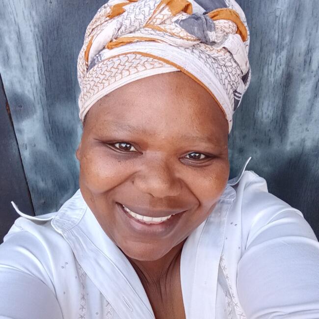 Babysitter in Hankey: Mongezwa Marunei