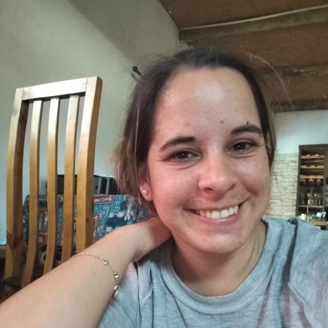 Babysitter in San Carlos: Jocelyn