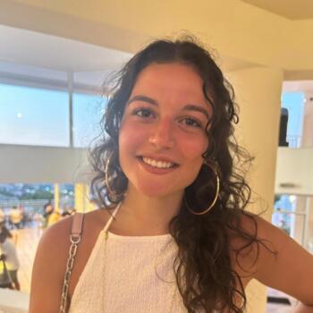 Babysitter in Champigny-sur-Marne: Angelina