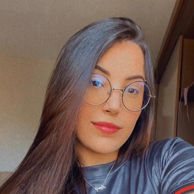 Babá em Recife: Amanda