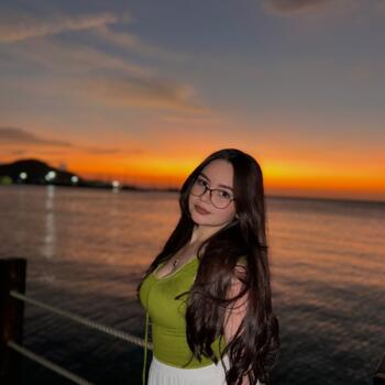 Babysitting job in Soledad: babysitting job Meily