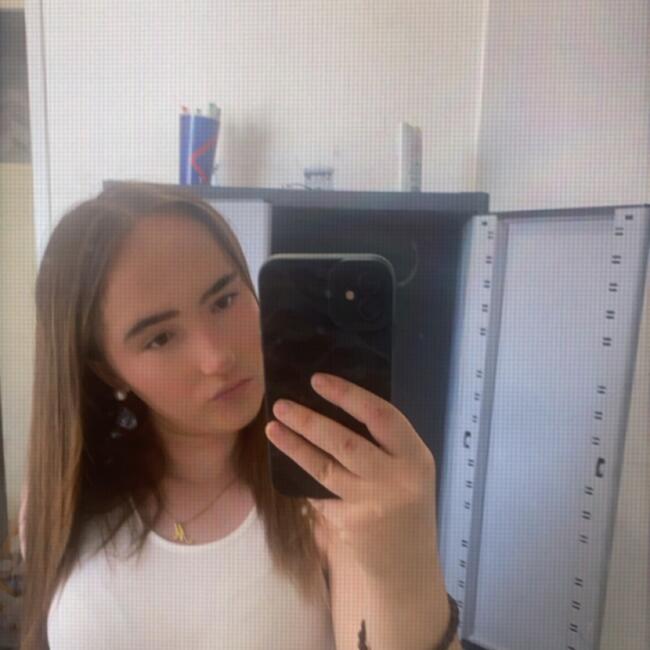 Babysitter in Sauvian: Ilona