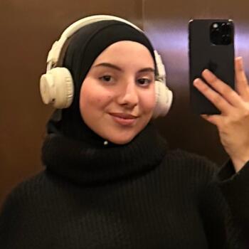 Babysitter in Cachan: Yousra