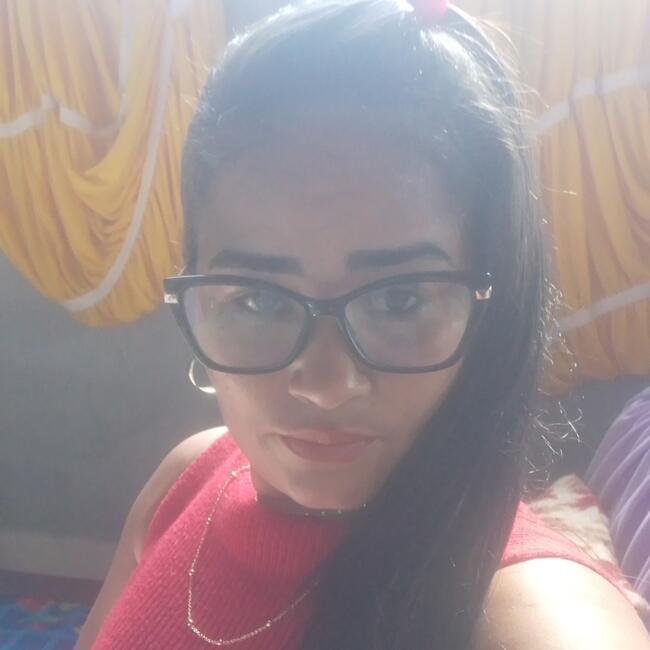 Babysitter in Salvador: Flávia