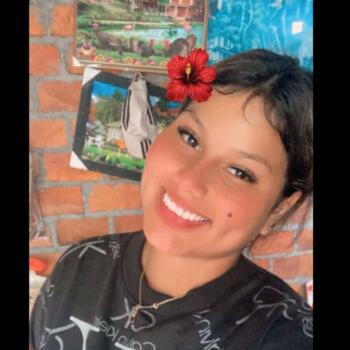 Babysitter in Samborondón: Alejandra