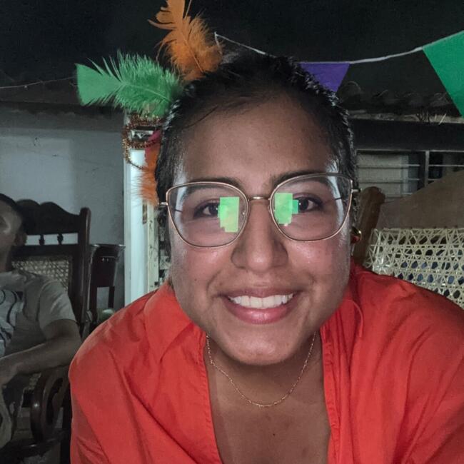 Babysitting job in Soledad: MARIA FERNANDA