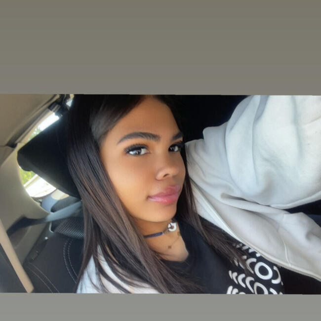 Babysitter in Villeurbanne: Eva