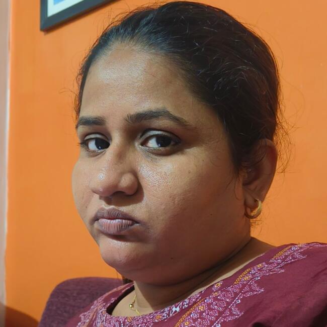 Babysitter in Mumbai: Hema