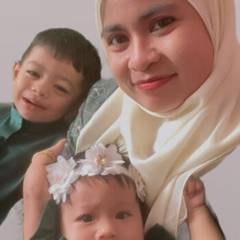 Kerja pengasuh di Batu Pahat: kerja pengasuh Azirah