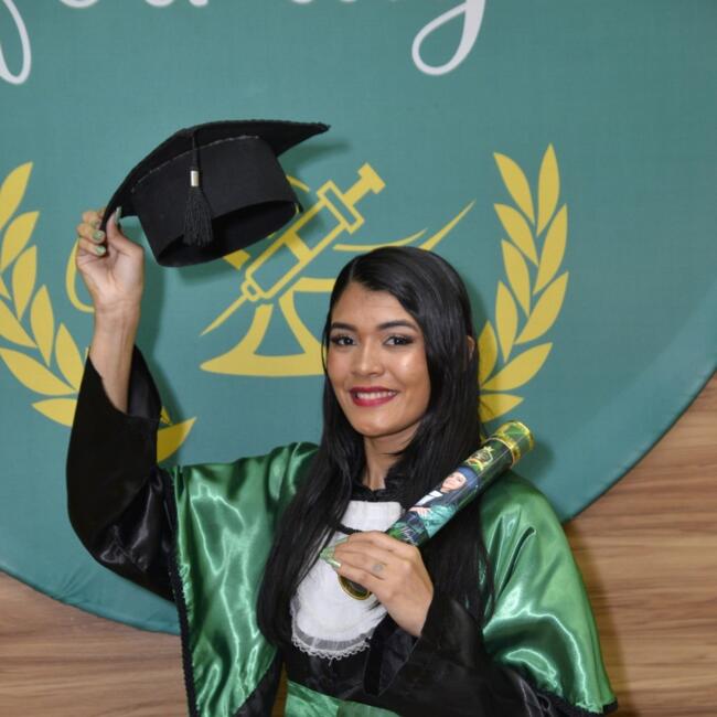 Babá em Manaus: Edivane