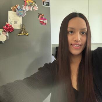 Babysitter Sainte-Geneviève-des-Bois: Denisse
