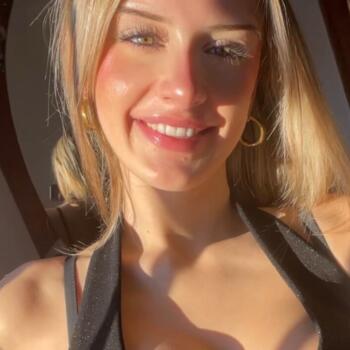 Nanny in Torrent: Ana