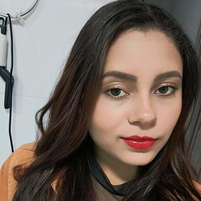 Babá em Itaúna: Arlinda