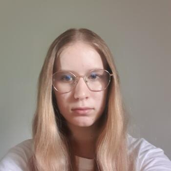 Babysitter in Lomont-sur-Crête: Alyson