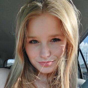 Babysitter in Pflugerville: Brooklyn