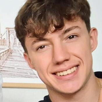 Babysitter in Valdemoro: Adrián