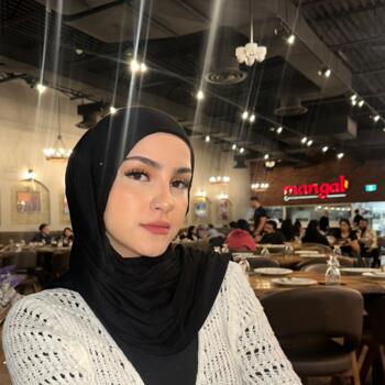 Babysitter in Pickering: Kholida