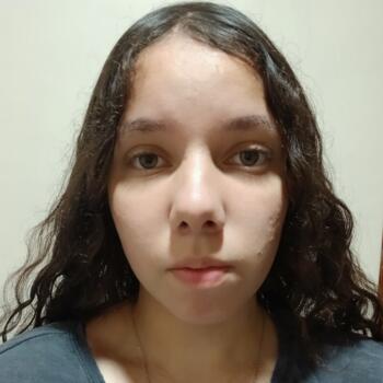 Babysitter in Valparaíso de Goiás: Maria