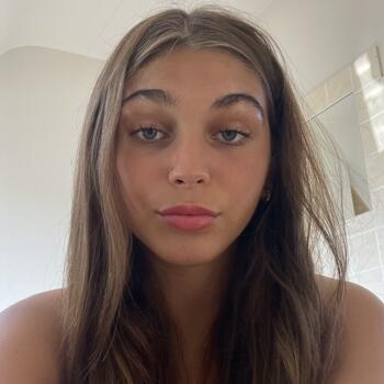 Babysitter in Ninove: Sania