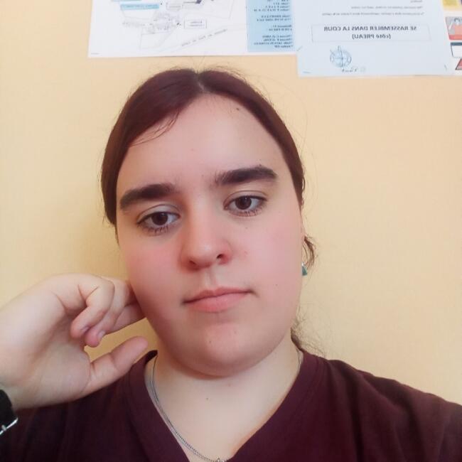 Babysitter in Creissels: Clara