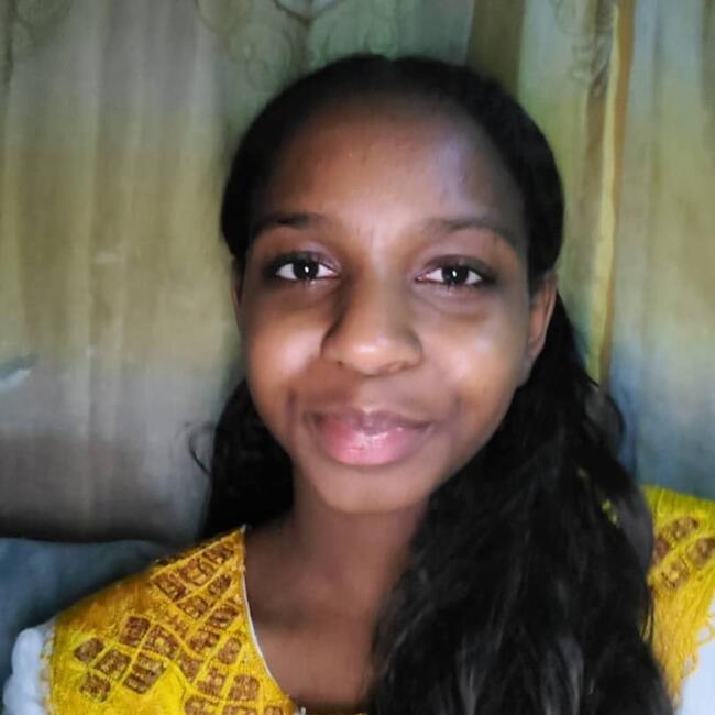 Babysitter in Bordeaux: Awa