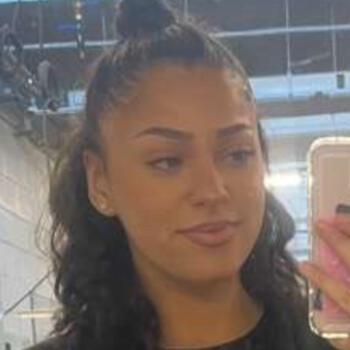 Babysitter in Les Pavillons-sous-Bois: Celia