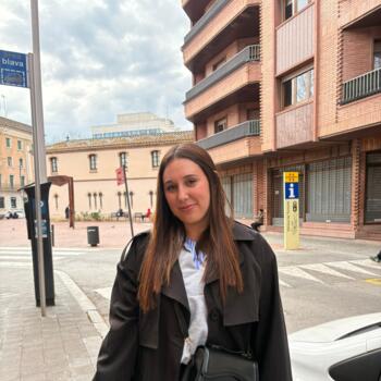 Niñera en Figueres: Emilia