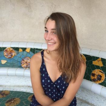 Baby-sitter in Toulon: Chloé