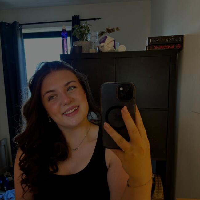 Babysitter in Walcourt: Lya