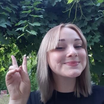 Babysitter in Villeneuve-d'Ascq: Leanne