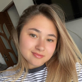 Babysitter in Iași: Nicoleta