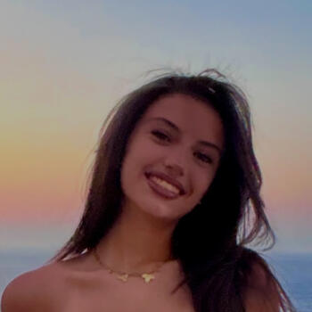 Babysitter Bussy-Saint-Georges: Neyla