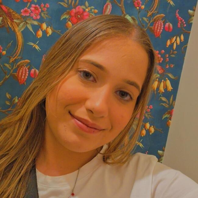 Babysitter in Porto: Laura