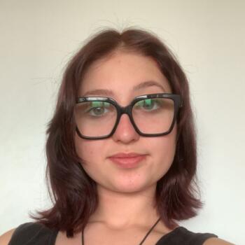 Babysitter in Caen: Clémence