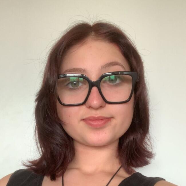 Babysitter in Caen: Clémence