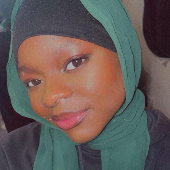Babysitter in Paris: Fatima
