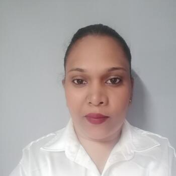 Babysitter in Surinam: Madvi