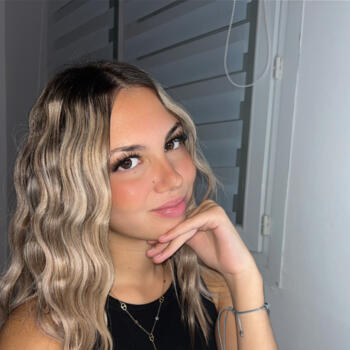 Babysitter in Alès: Lola