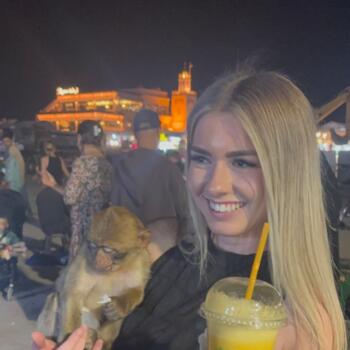 Babysitter in Le Fieu: Léane