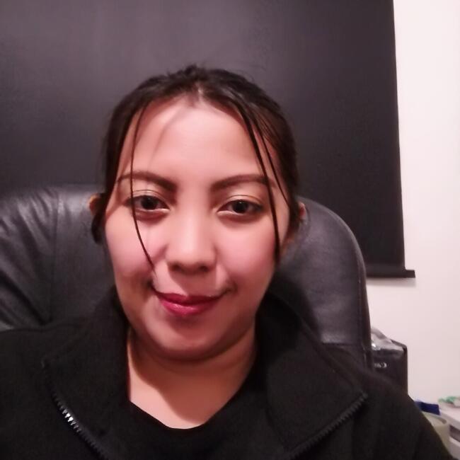 Babysitter in Albury: Jecel