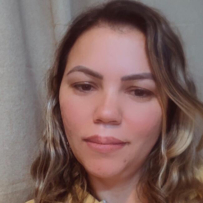 Babysitter in Mettet: Dayane