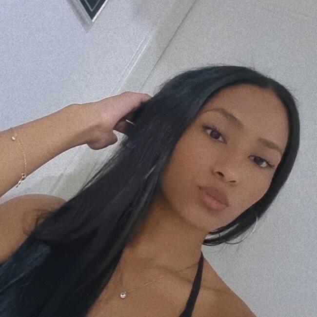 Babysitter in Praia Grande: Luana Serena