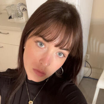 Babysitter in Paris: Margaux