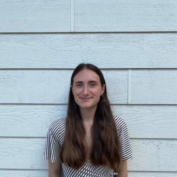 Baby-sitter Publier: Lucile