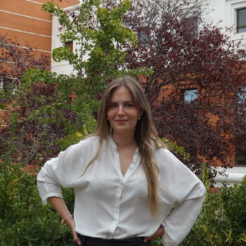 Babysitter in Etterbeek: Lara