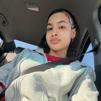 Nanny in Borough of Queens: Lisbeth