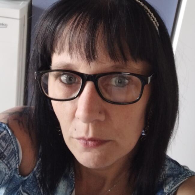 Babysitter in Morlanwelz-Mariemont: Angela